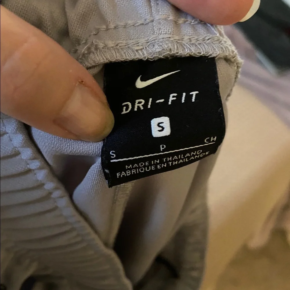 Nike Dri-Fit shorts - Picture 4 of 4